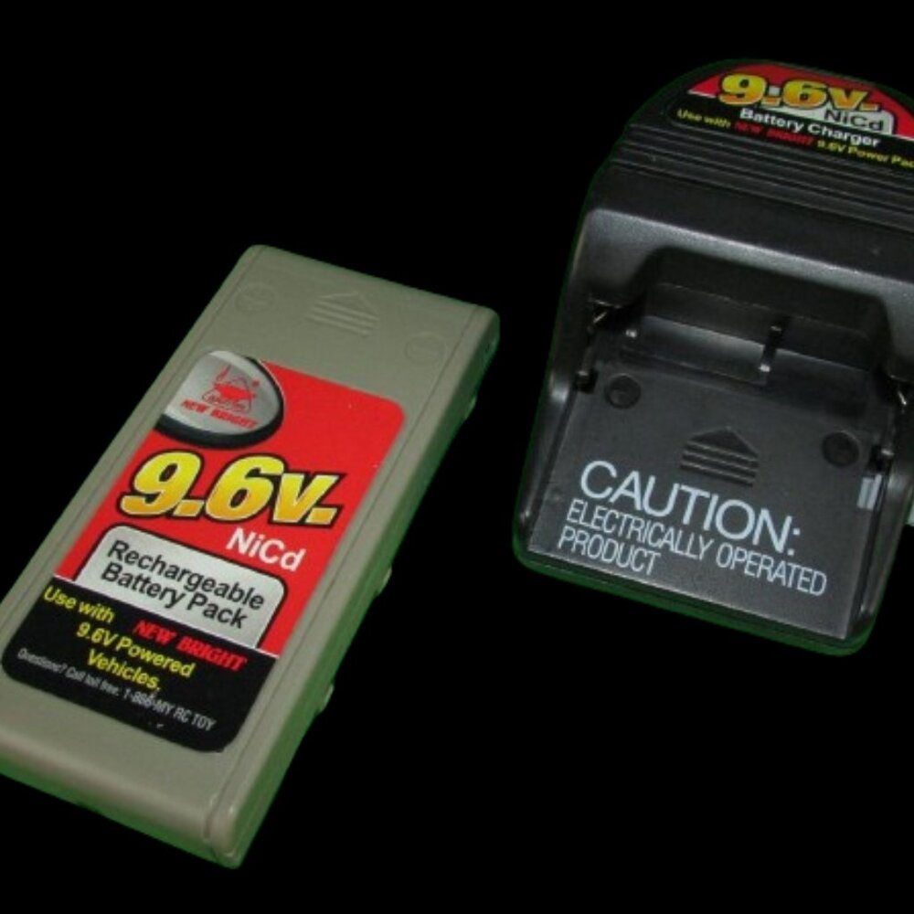 2 PCS - 12.8 Volts / 600 mah Lithium-Ion battery for New Bright RC Truck